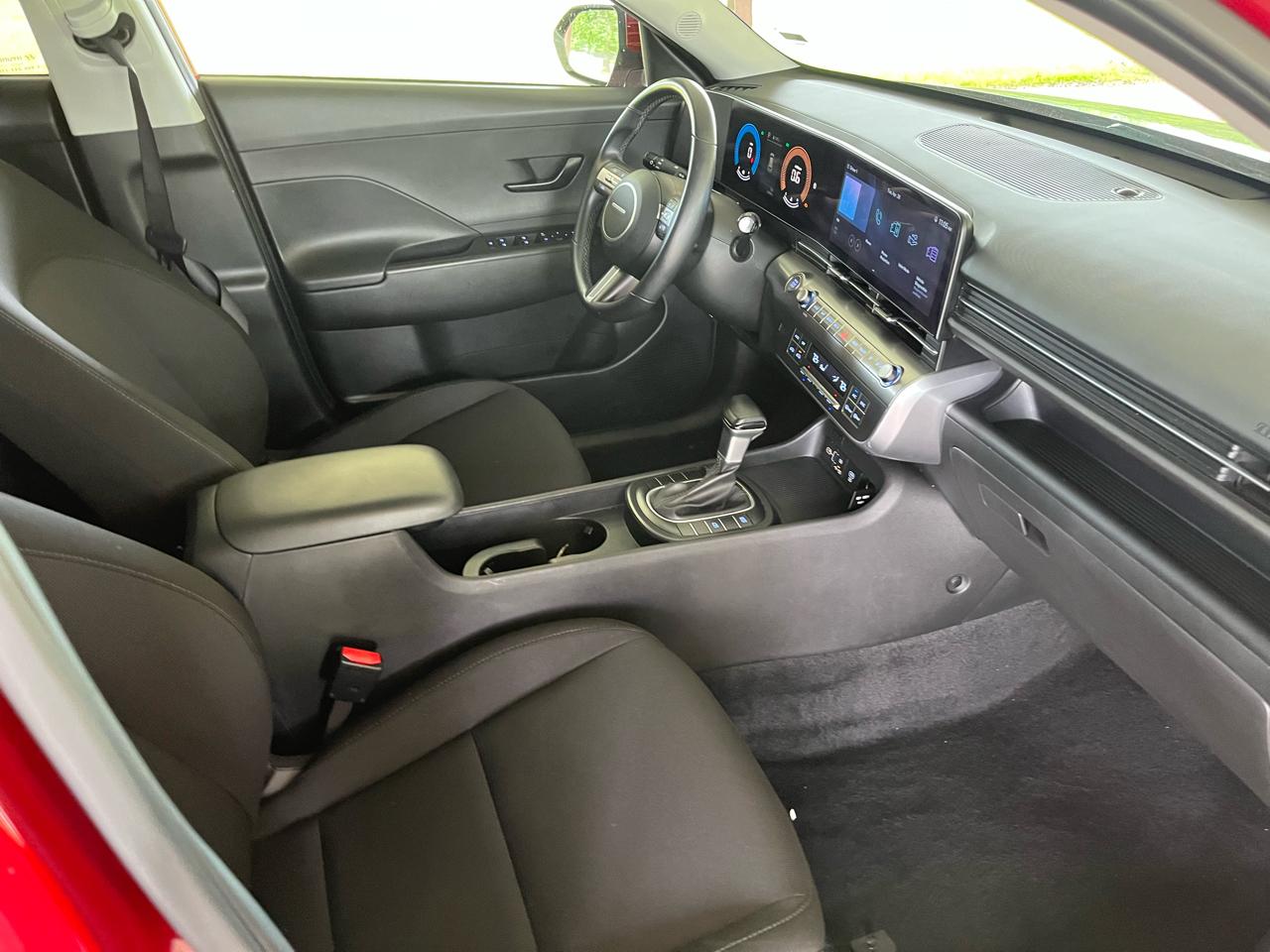 Hyundai Kona SEL FWD 2025