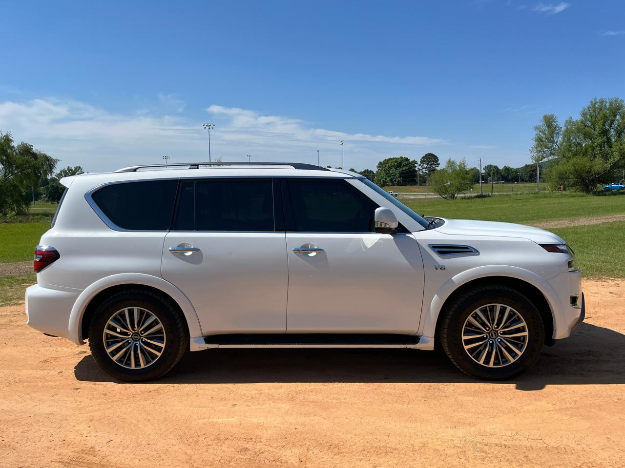 Nissan Armada 4x4 SV 2021