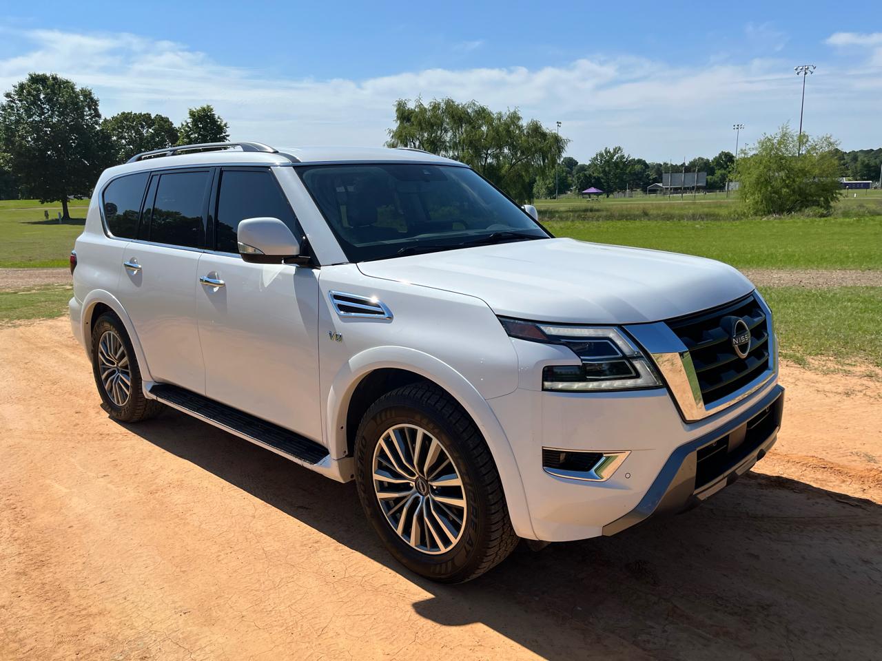 Nissan Armada 4x4 SV 2021