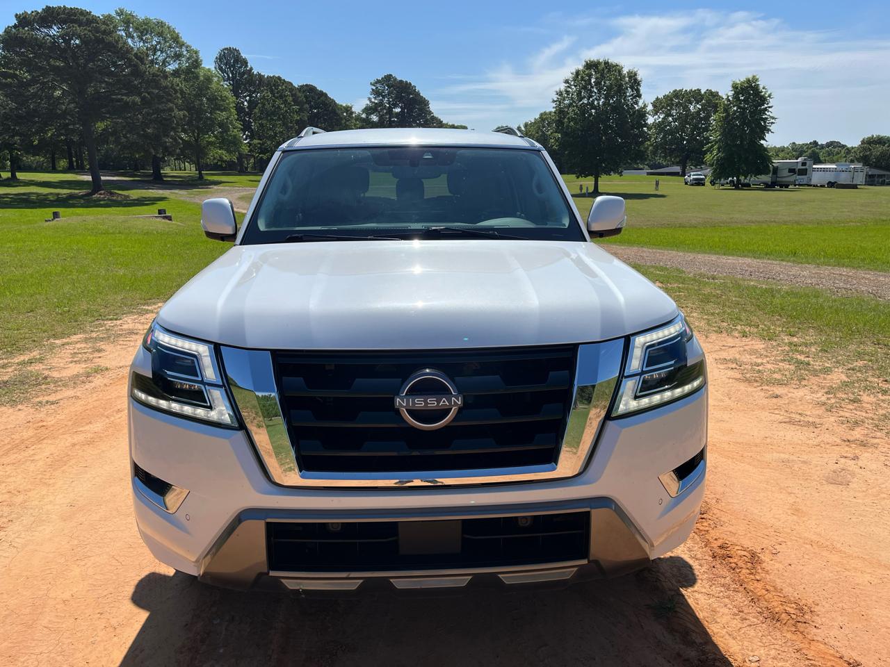 Nissan Armada 4x4 SV 2021