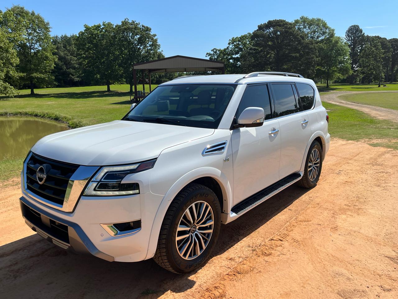 Nissan Armada 4x4 SV 2021
