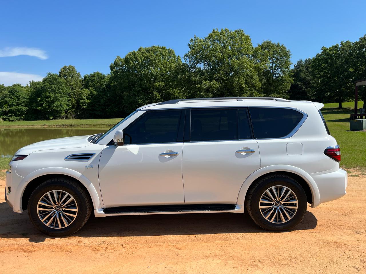 Nissan Armada 4x4 SV 2021