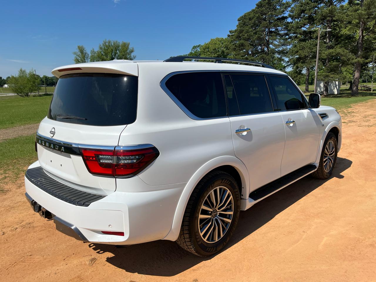 Nissan Armada 4x4 SV 2021