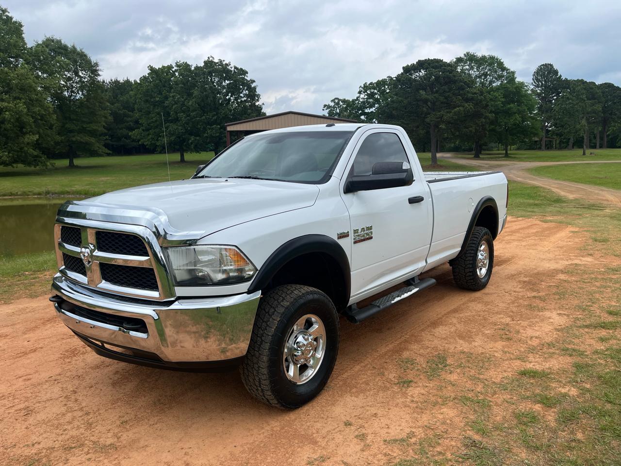 RAM 2500 4WD Reg Cab 140.5" Tradesman 2014
