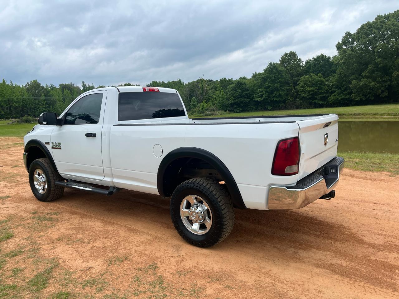 RAM 2500 4WD Reg Cab 140.5" Tradesman 2014