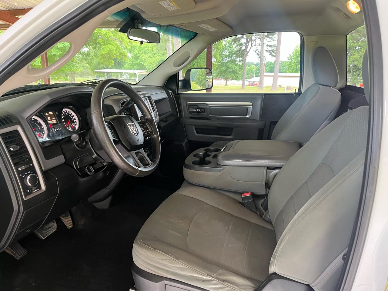 RAM 2500 4WD Reg Cab 140.5" Tradesman 2014