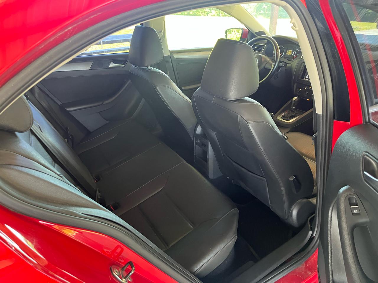 Volkswagen Jetta Sedan 4dr DSG TDI 2014