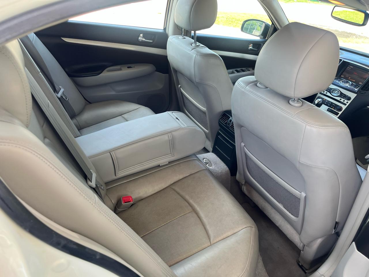 Infiniti G35 Sedan 4dr x AWD 2008