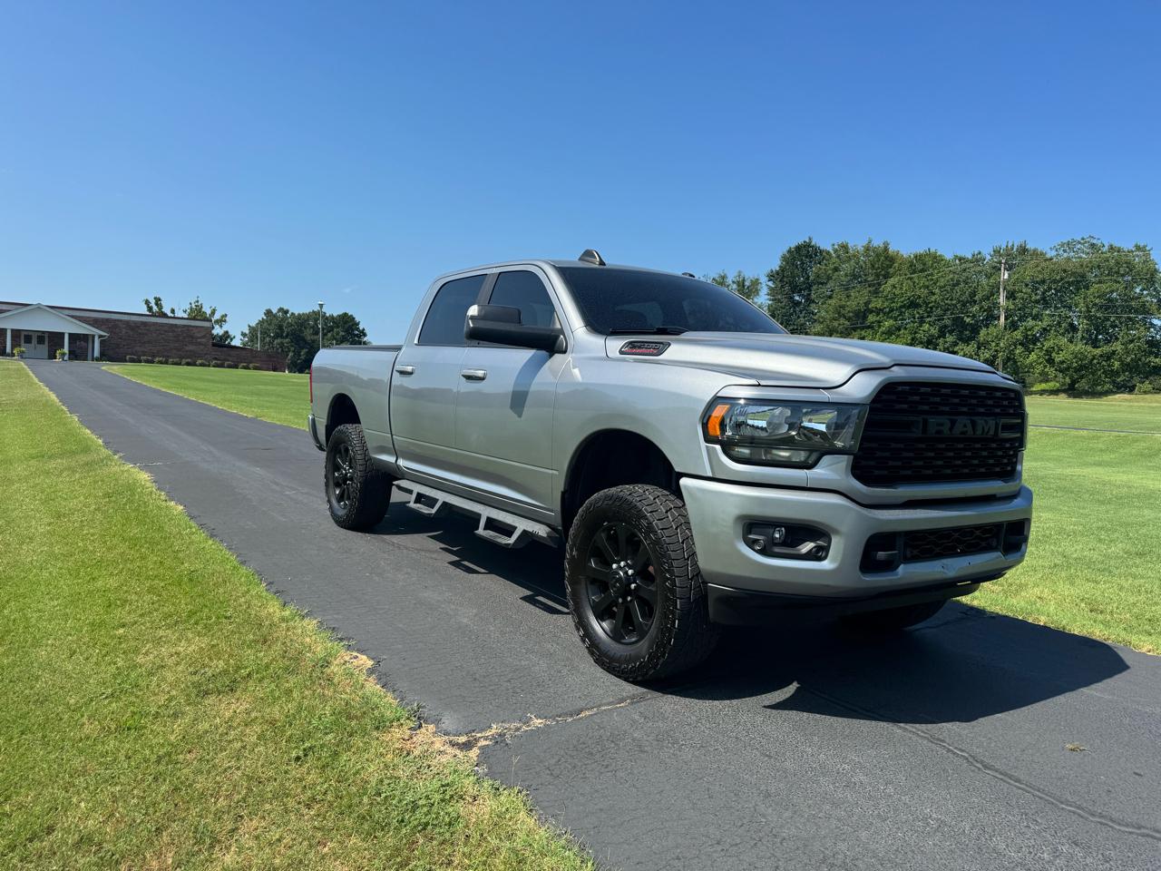 RAM 2500 Big Horn 4x4 Crew Cab 6'4" Box 2022