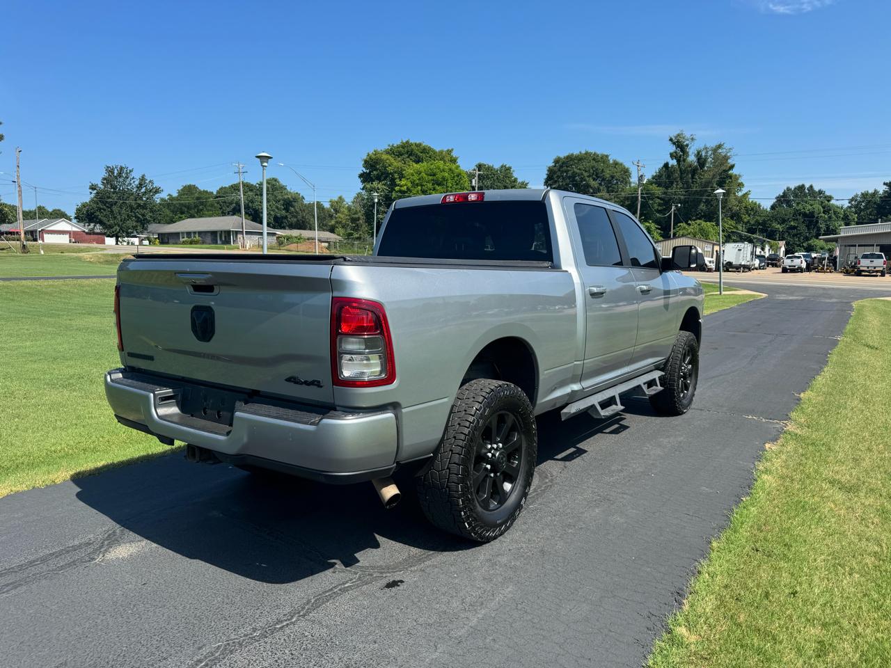 RAM 2500 Big Horn 4x4 Crew Cab 6'4" Box 2022