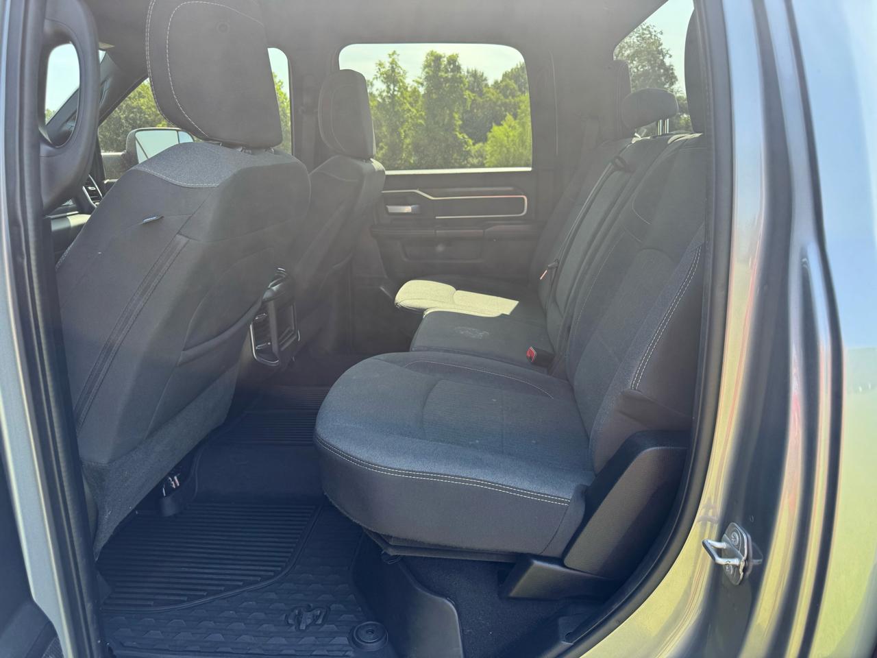 RAM 2500 Big Horn 4x4 Crew Cab 6'4" Box 2022