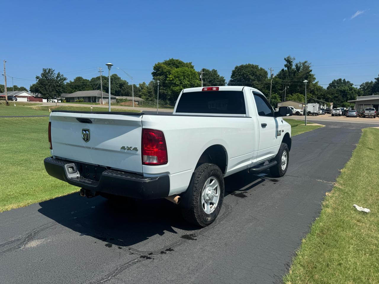 RAM 2500 4WD Reg Cab 140.5" Tradesman 2014
