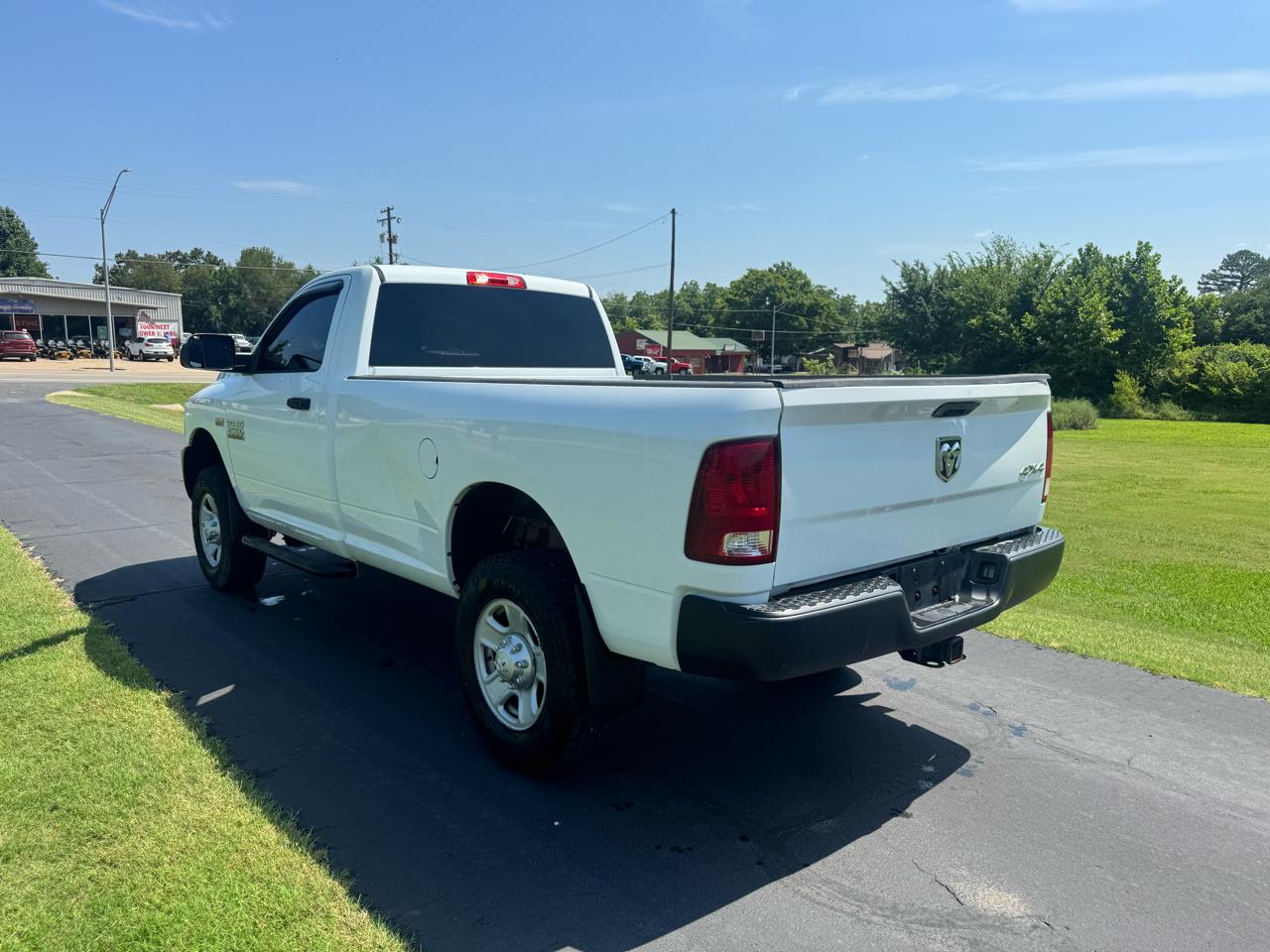 RAM 2500 4WD Reg Cab 140.5" Tradesman 2014