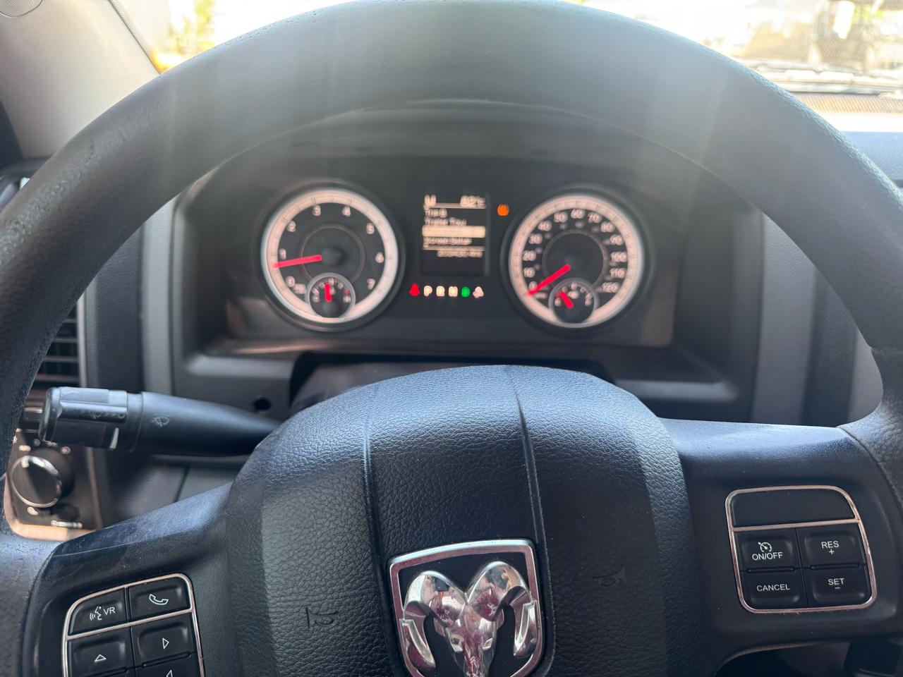 RAM 2500 4WD Reg Cab 140.5" Tradesman 2014