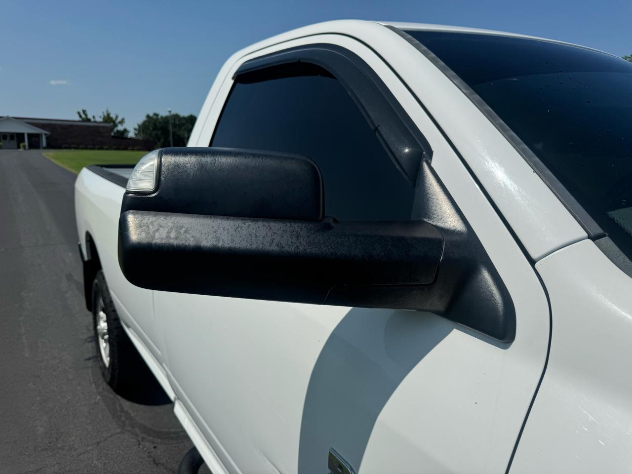 RAM 2500 4WD Reg Cab 140.5" Tradesman 2014