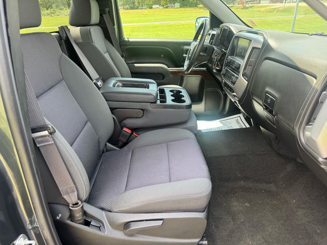 GMC Sierra 1500 4WD Reg Cab 133.0" SLE 2017