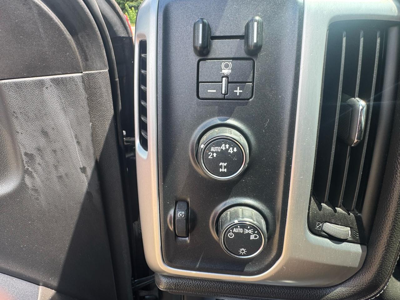 GMC Sierra 1500 4WD Reg Cab 133.0" SLE 2017
