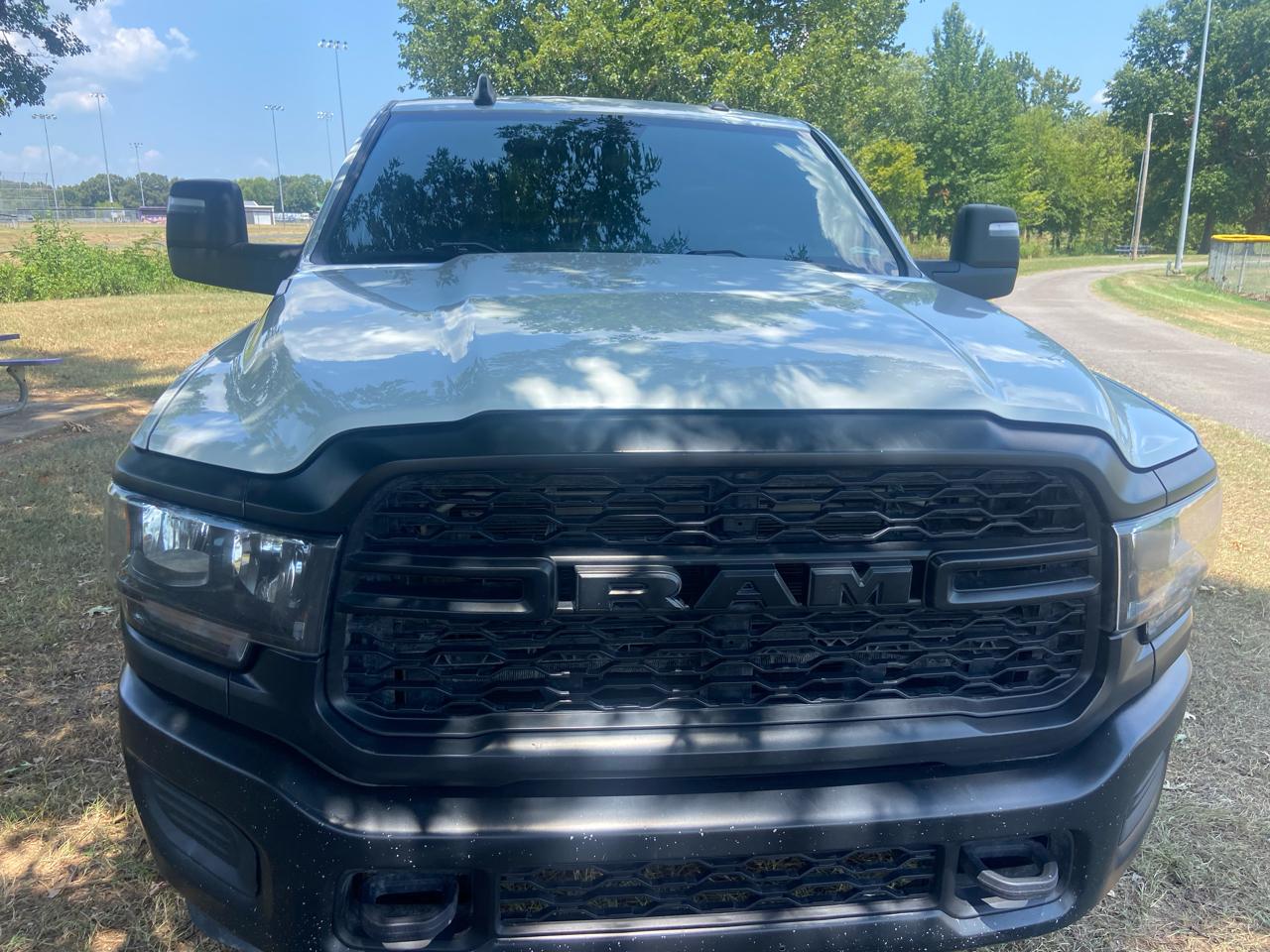 RAM 2500 Tradesman 4x4 Crew Cab 8' Box 2024