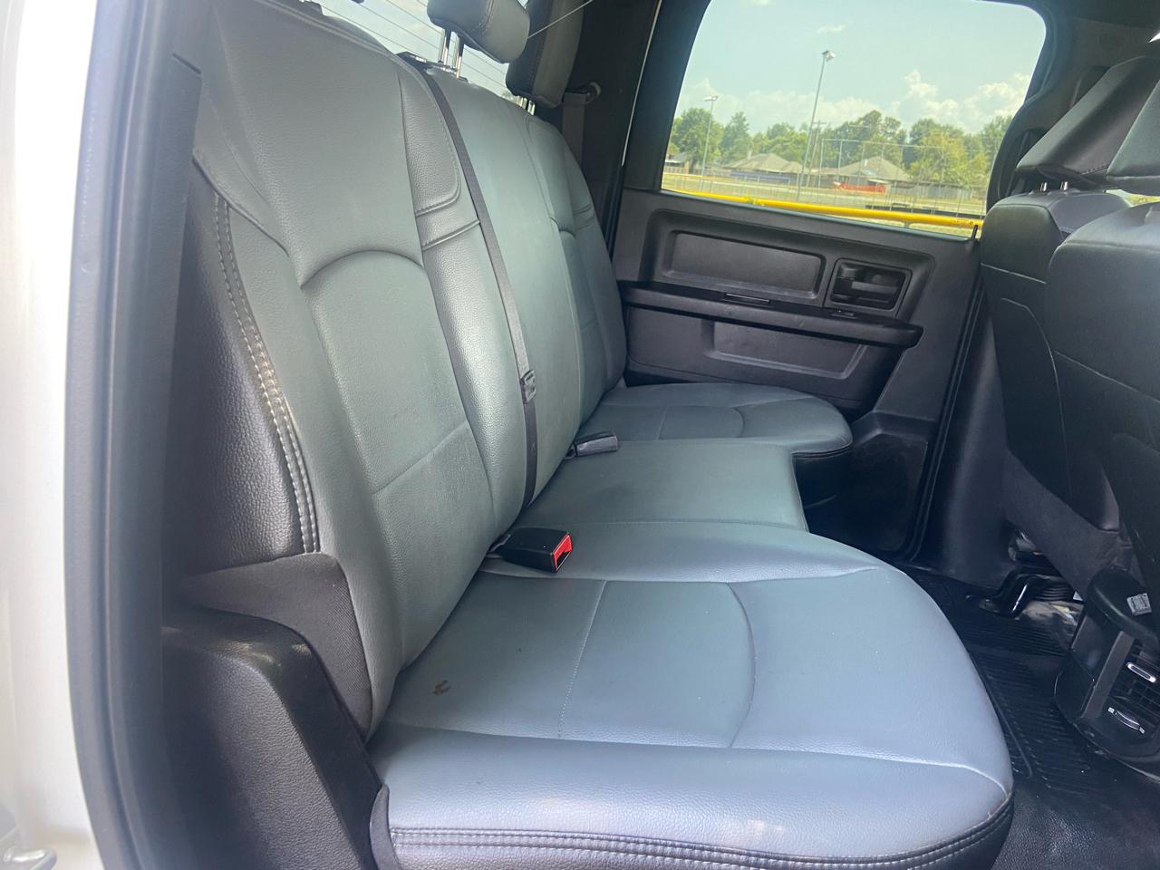 RAM 2500 Tradesman 4x4 Crew Cab 8' Box 2024