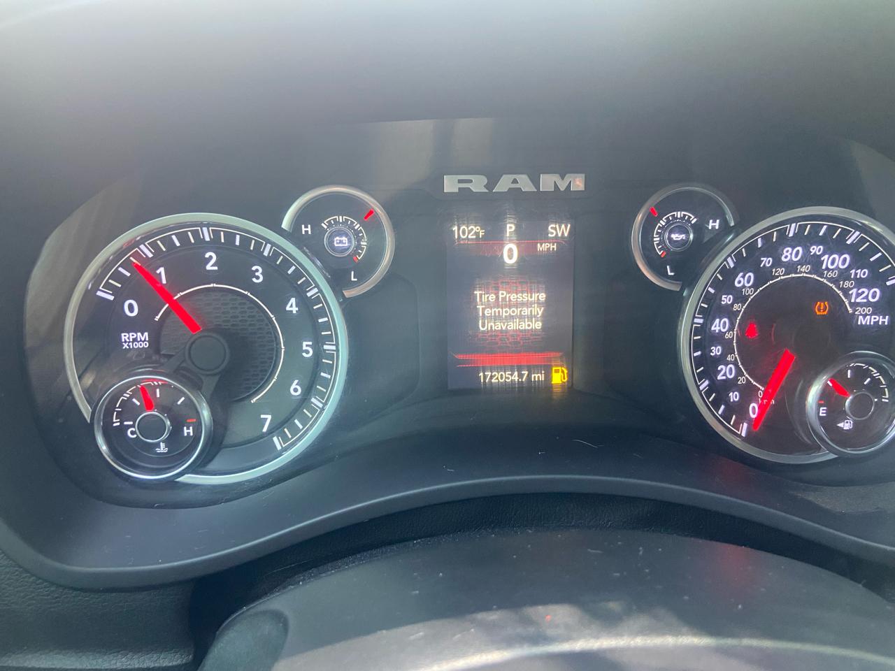 RAM 2500 Tradesman 4x4 Crew Cab 8' Box 2024