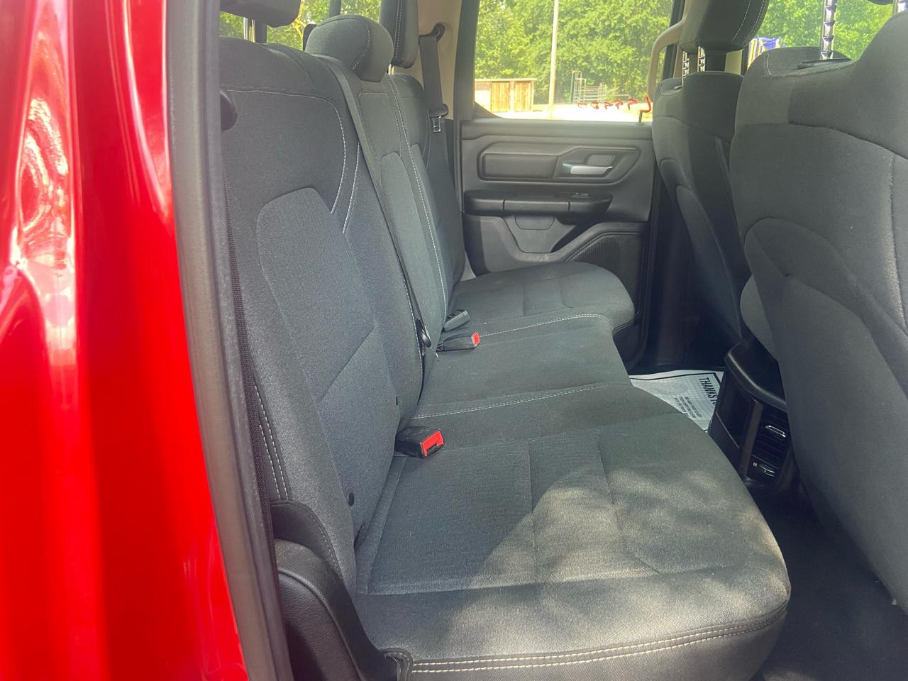 RAM 1500 4WD Quad Cab 140.5" Tradesman 2019
