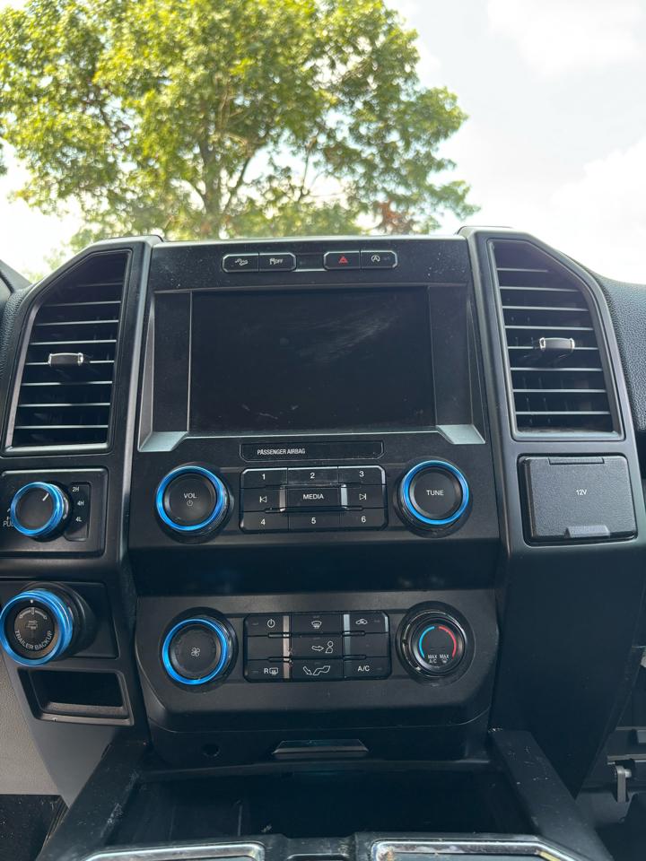 Ford F-150 4WD SuperCrew 145" FX4 2019