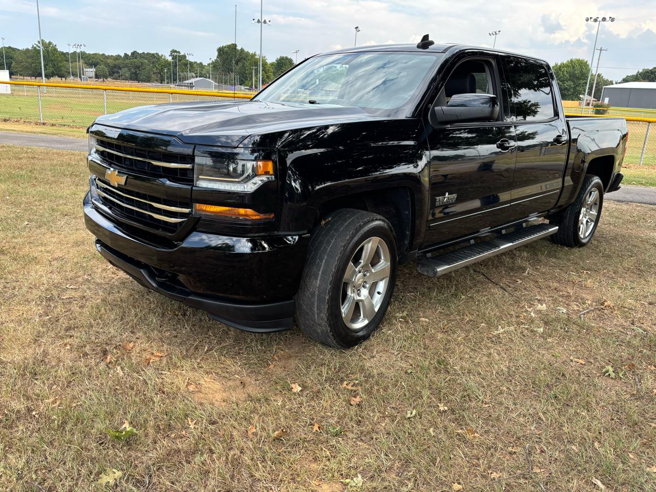 Chevrolet Silverado 1500 4WD Crew Cab 143.5" LT w/2LT 2018