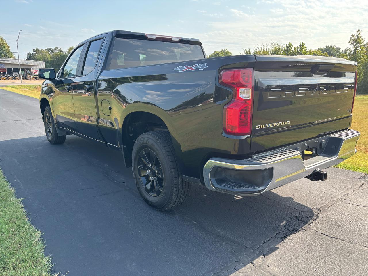 Chevrolet Silverado 1500 4WD Double Cab 147" LT 2020