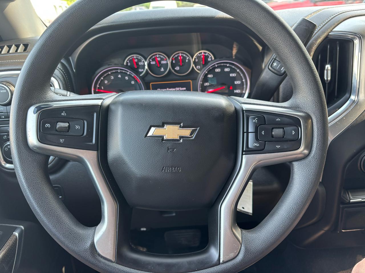 Chevrolet Silverado 1500 4WD Double Cab 147" LT 2020