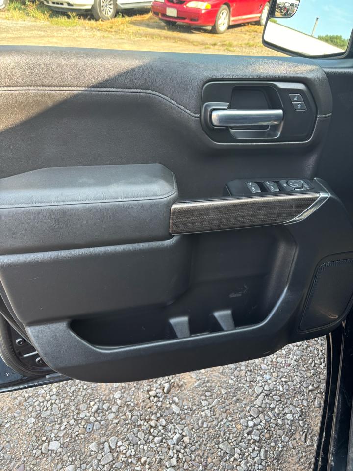 Chevrolet Silverado 1500 4WD Double Cab 147" LT 2020