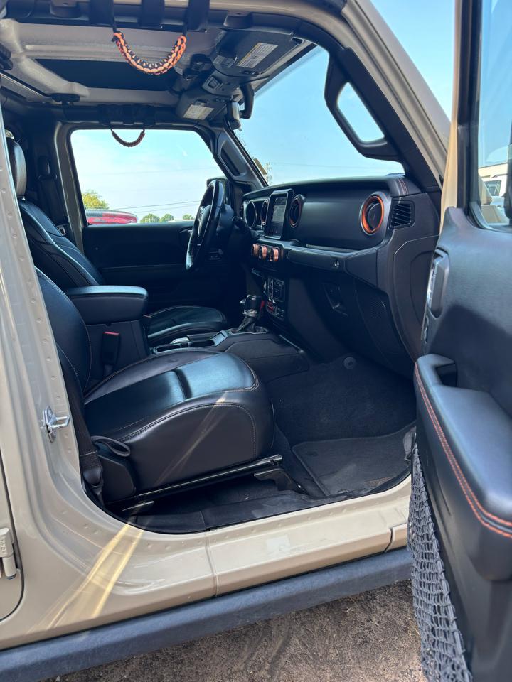 Chevrolet Silverado 1500 4WD Double Cab 147" LT 2020