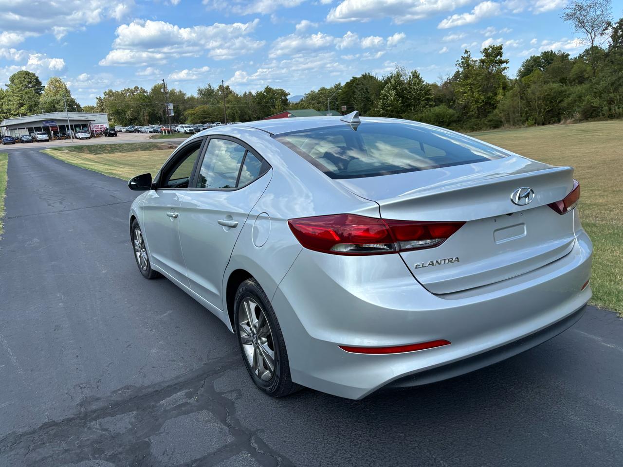 Hyundai Elantra SE 2.0L Auto (Alabama) 2017