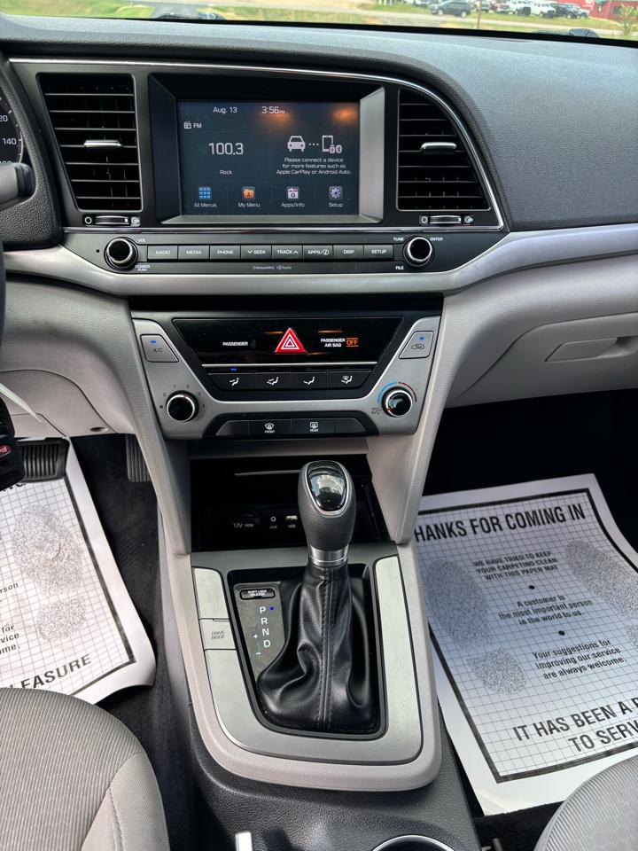 Hyundai Elantra SE 2.0L Auto (Alabama) 2017