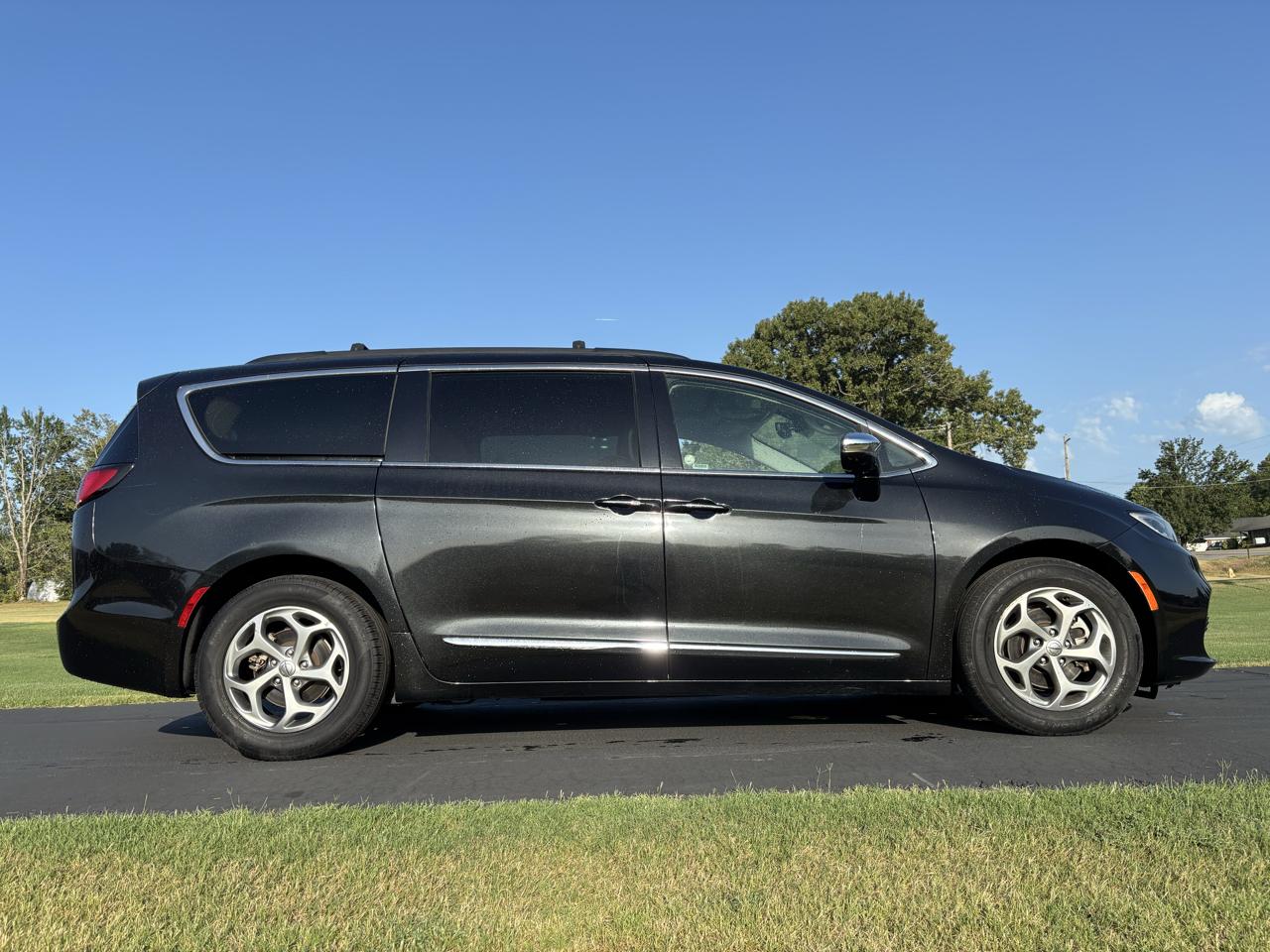 Chrysler Pacifica Touring L FWD 2021