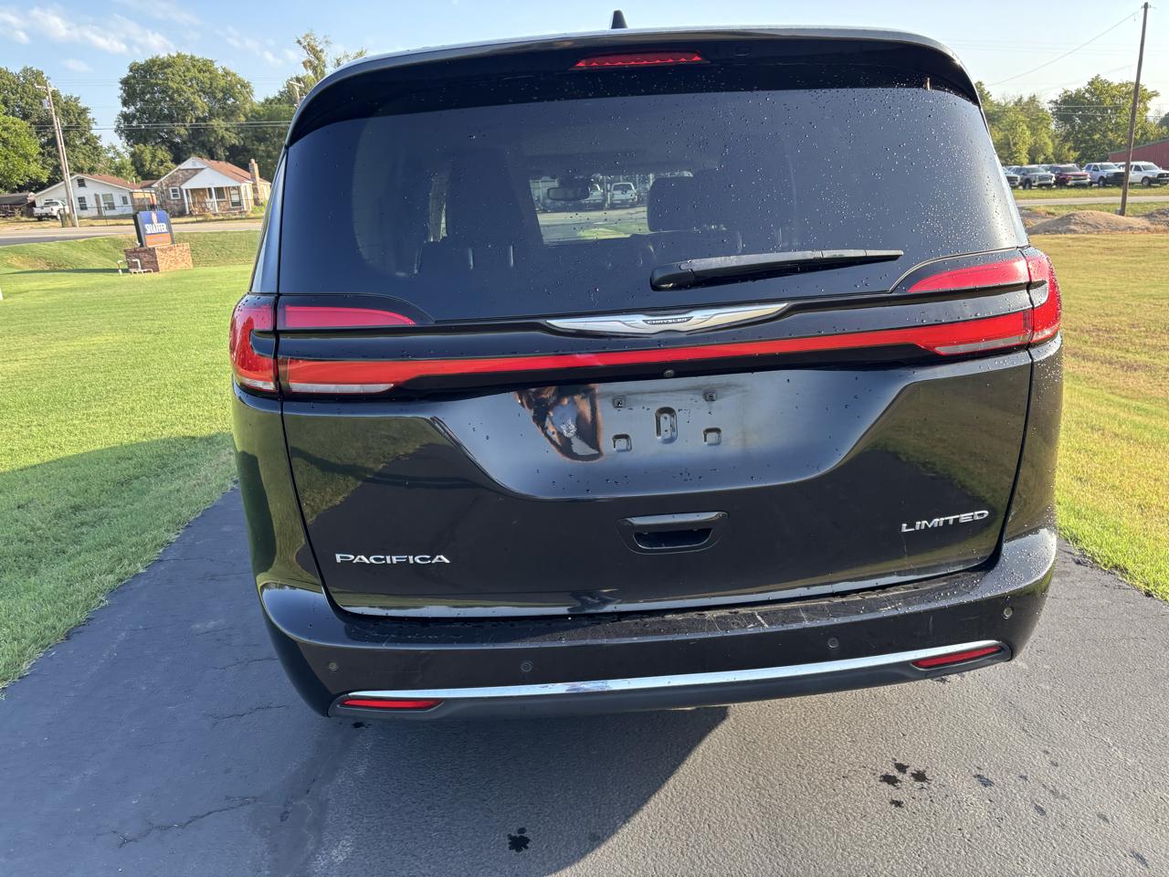 Chrysler Pacifica Limited FWD 2023
