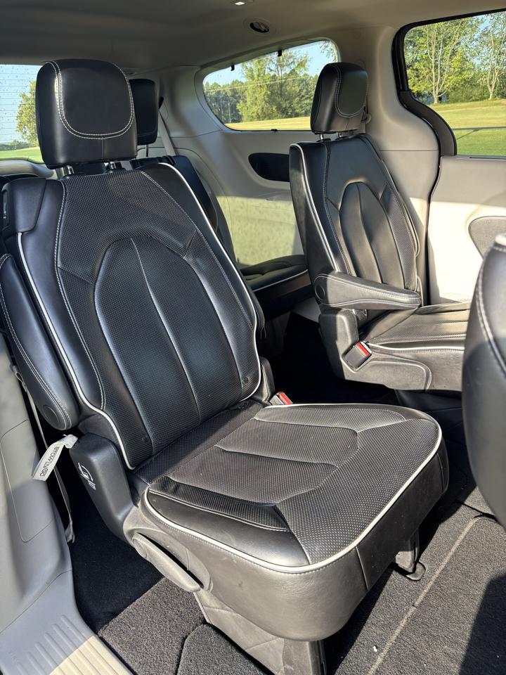 Chrysler Pacifica Limited FWD 2023