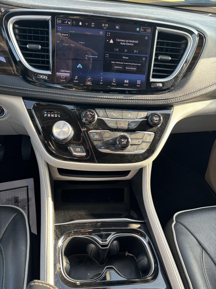 Chrysler Pacifica Limited FWD 2023