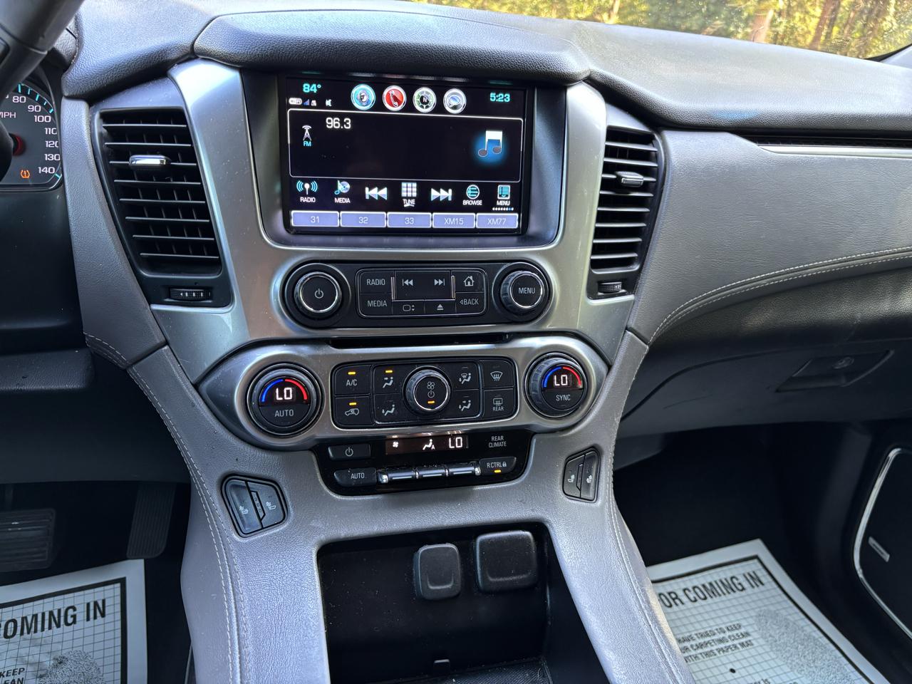 Chevrolet Suburban 2WD 4dr 1500 LT 2019