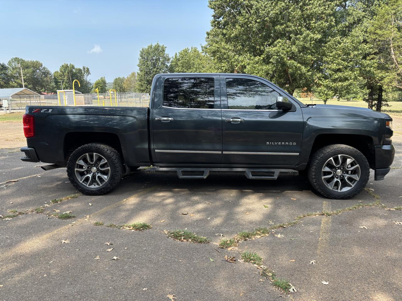 Chevrolet Silverado 1500 4WD Crew Cab 143.5" LTZ w/2LZ 2018