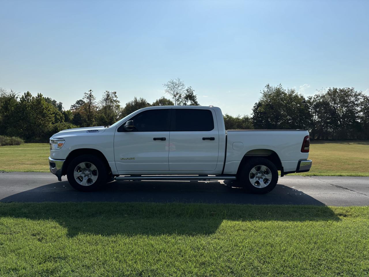 RAM 1500 Big Horn 4x4 Crew Cab 5'7" Box 2023