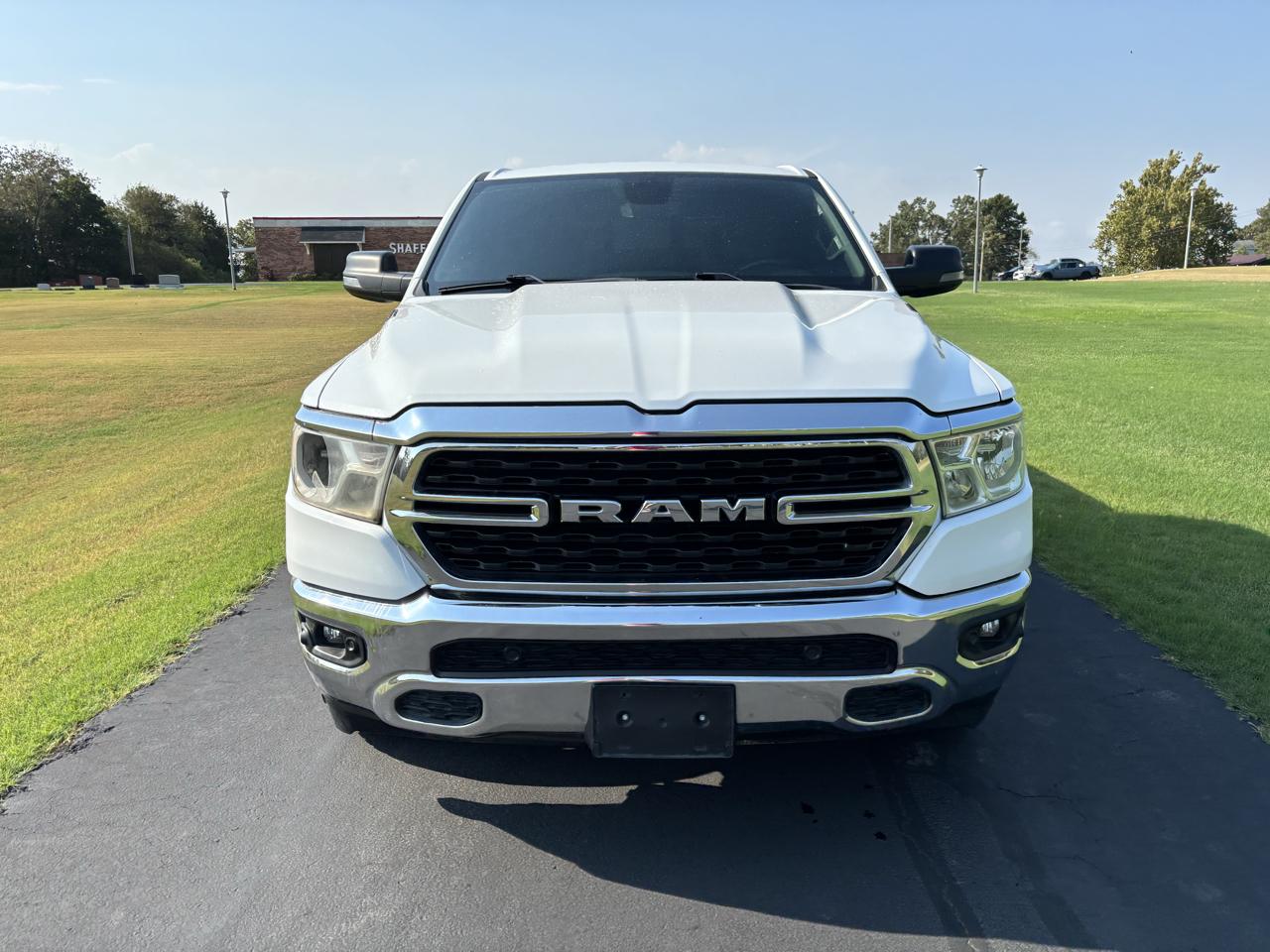 RAM 1500 Big Horn 4x4 Crew Cab 5'7" Box 2023
