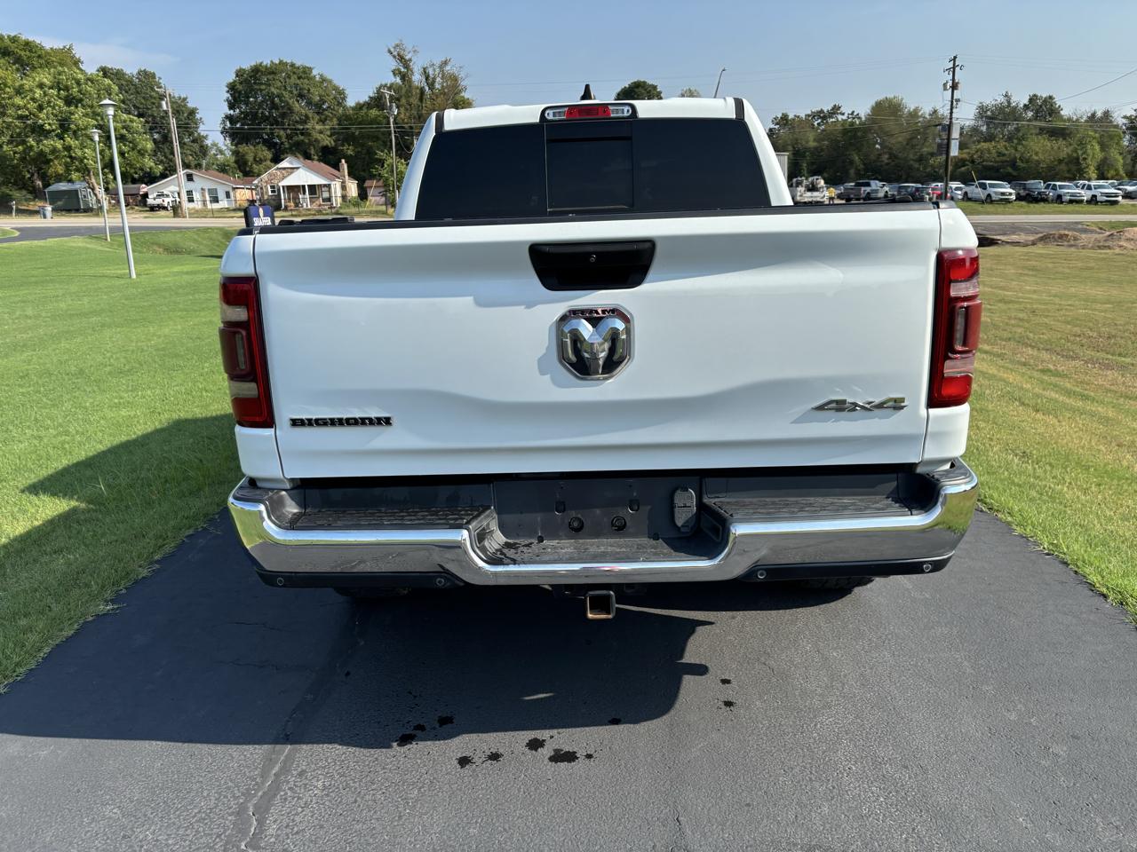 RAM 1500 Big Horn 4x4 Crew Cab 5'7" Box 2023