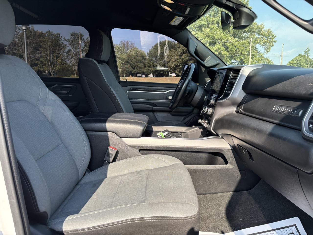 RAM 1500 Big Horn 4x4 Crew Cab 5'7" Box 2023