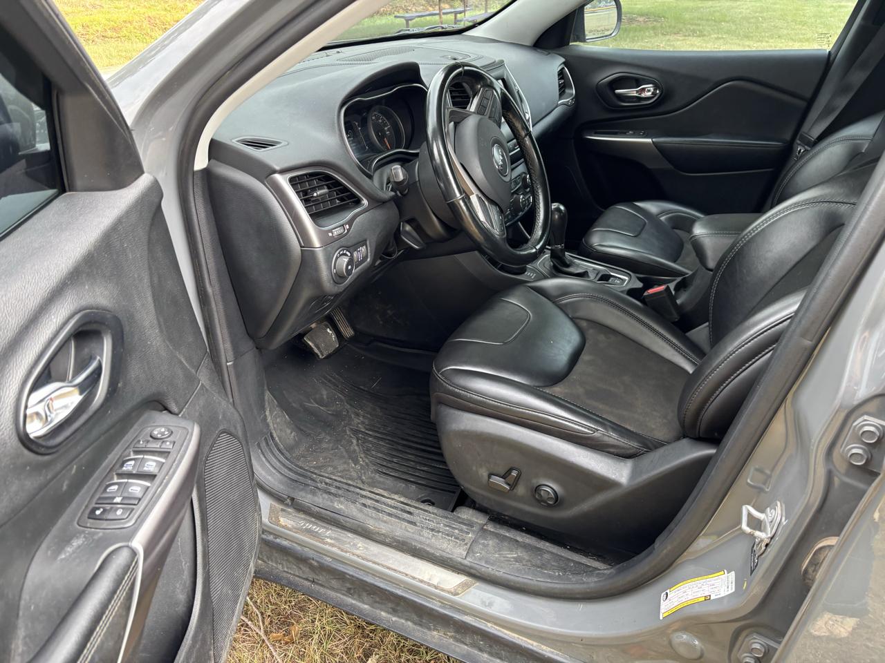 Jeep Cherokee Latitude Plus 4x4 2021