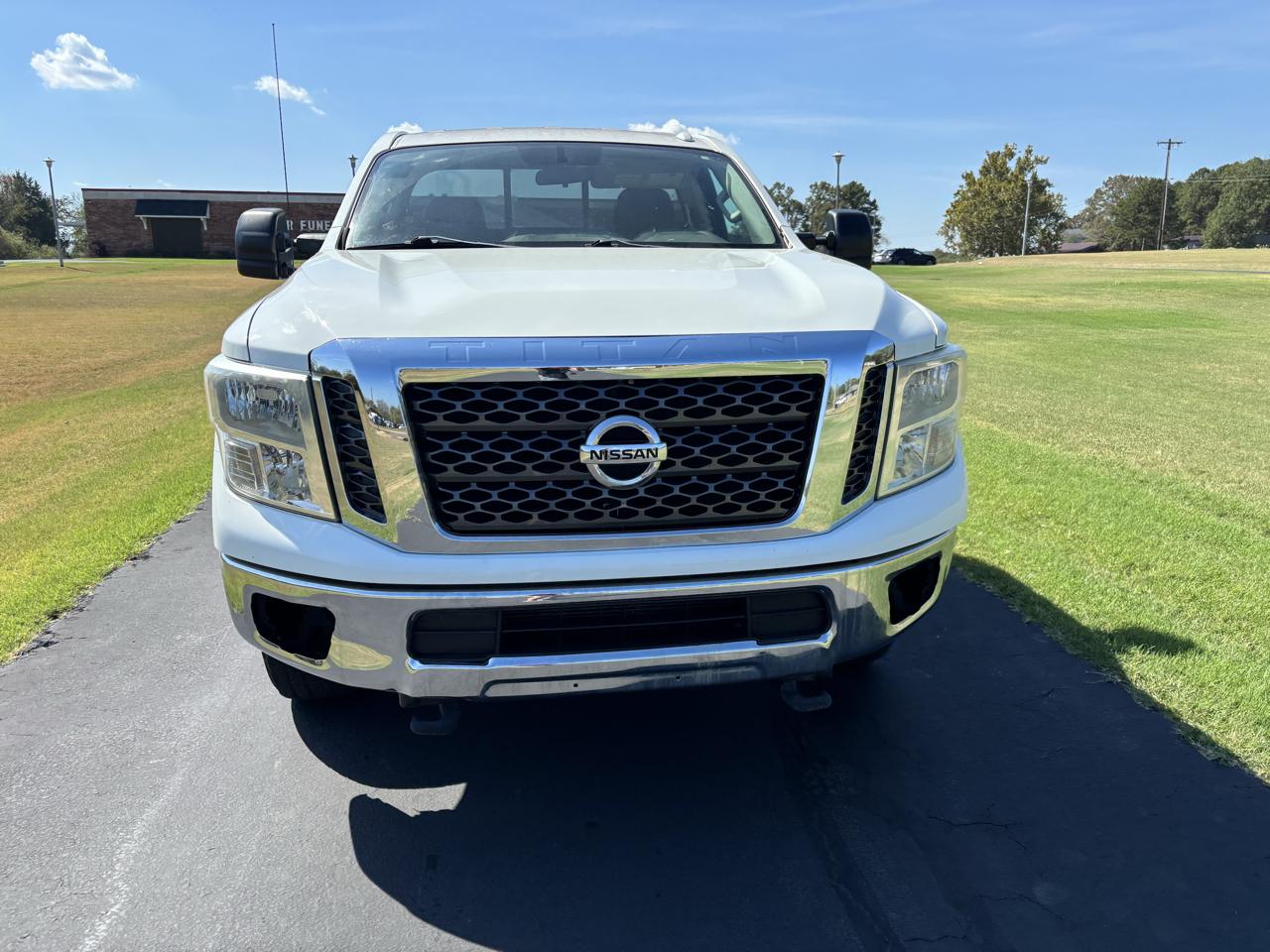 Nissan Titan XD 4x4 Diesel Single Cab SV 2017