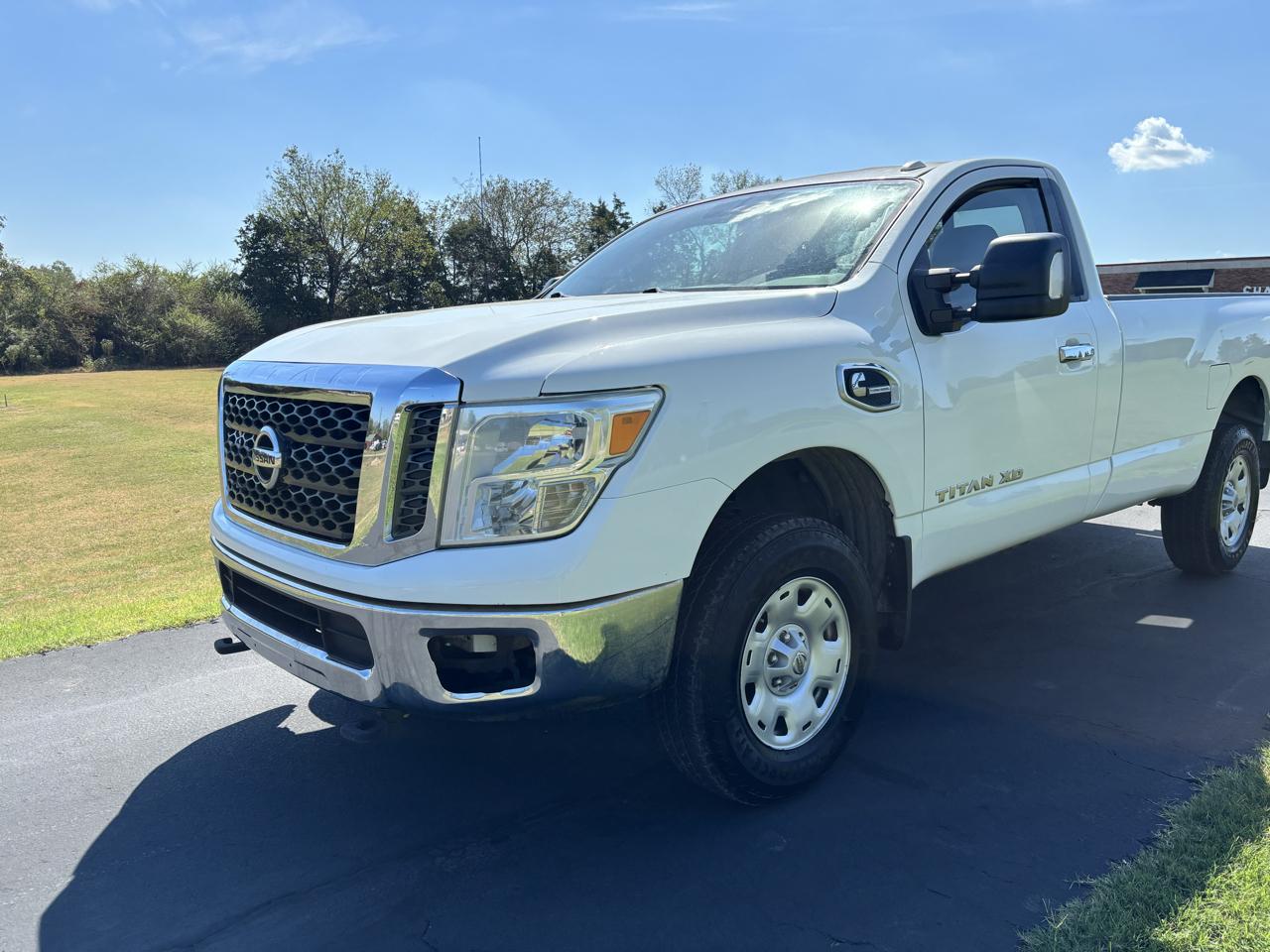 Nissan Titan XD 4x4 Diesel Single Cab SV 2017