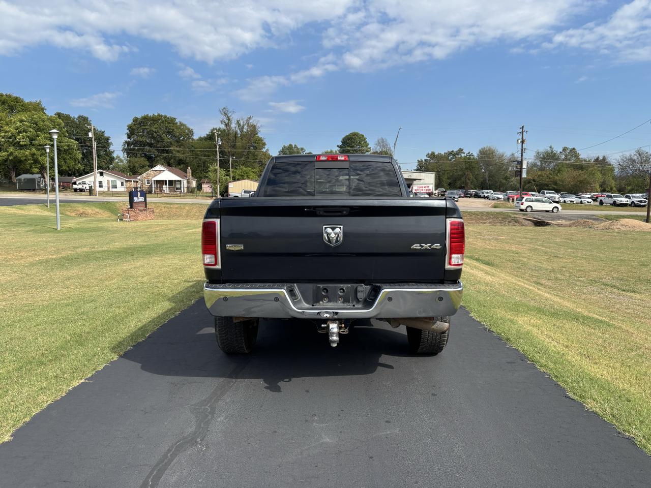RAM 2500 4WD Mega Cab 160.5" Laramie 2015