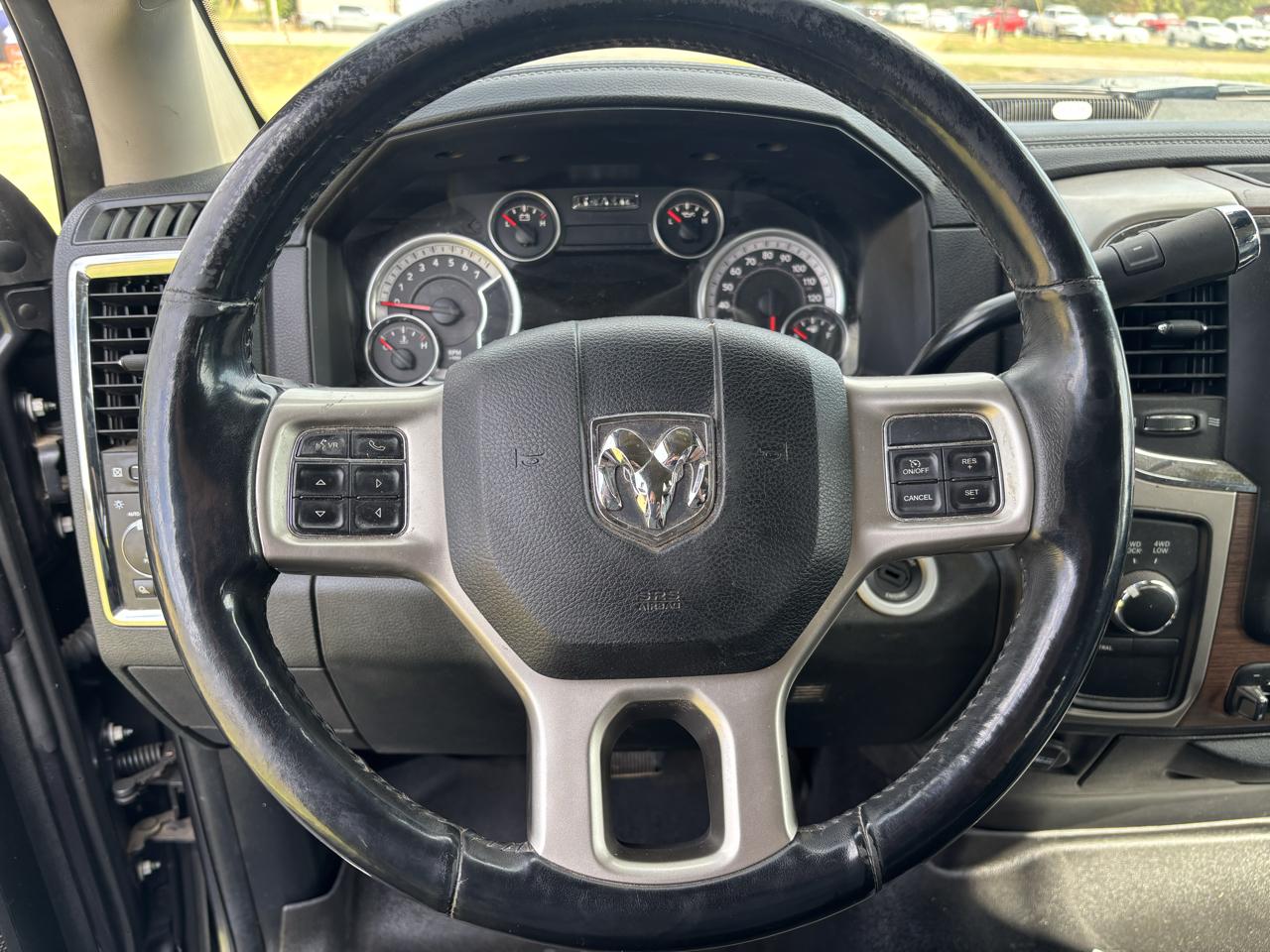 RAM 2500 4WD Mega Cab 160.5" Laramie 2015