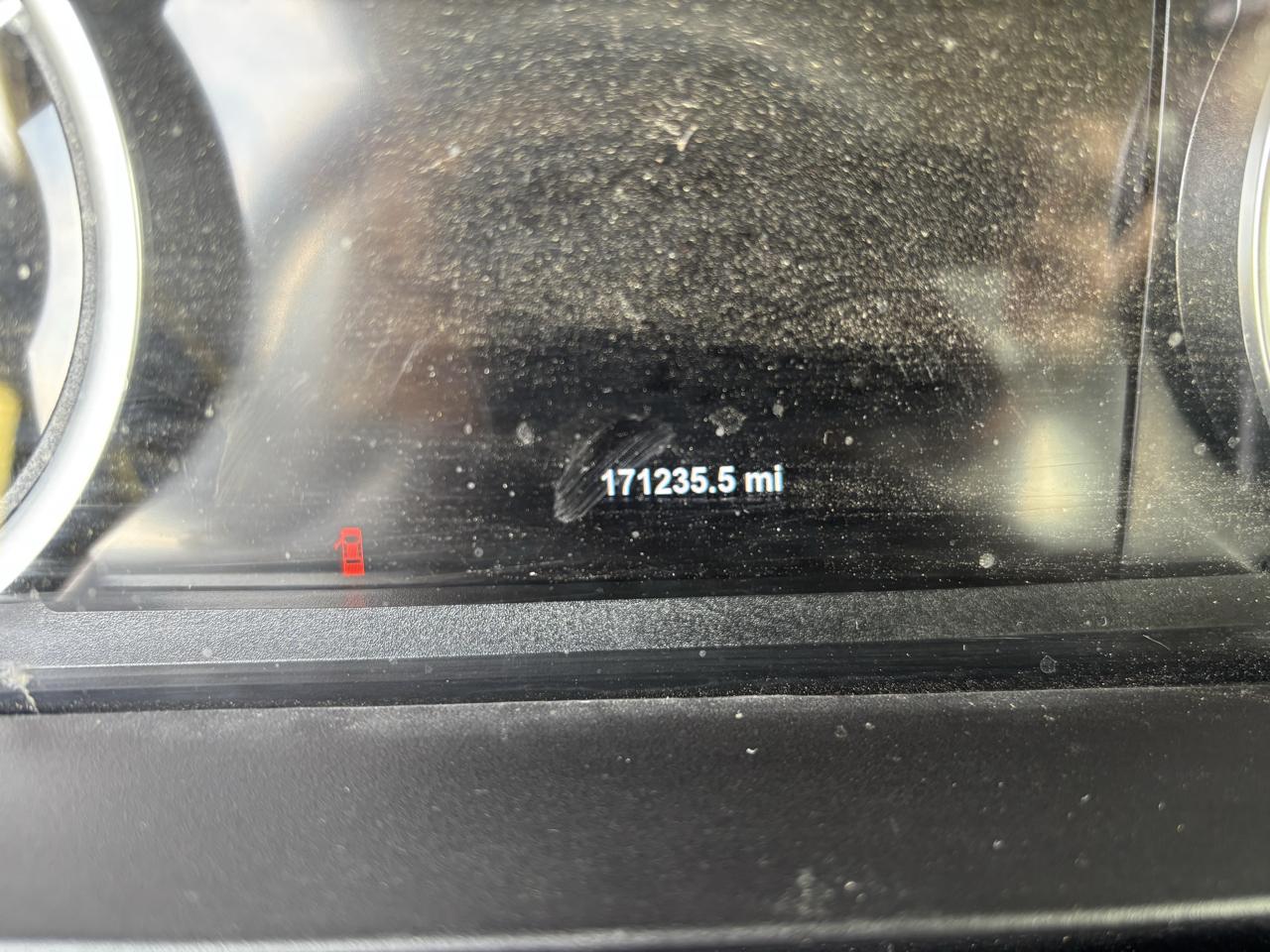 RAM 2500 4WD Mega Cab 160.5" Laramie 2015