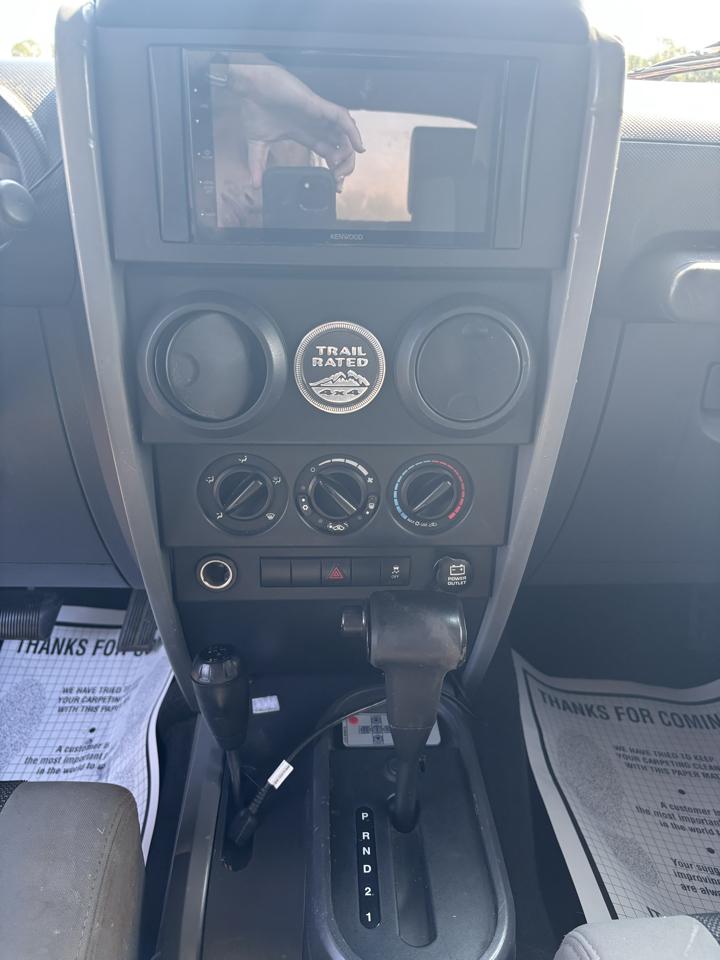 Jeep Wrangler 4WD 4dr Unlimited X 2007